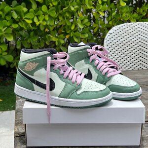 Womans NIKE Air Jordan 1 Mid SE Dutch Green Sneakers 7 with Box